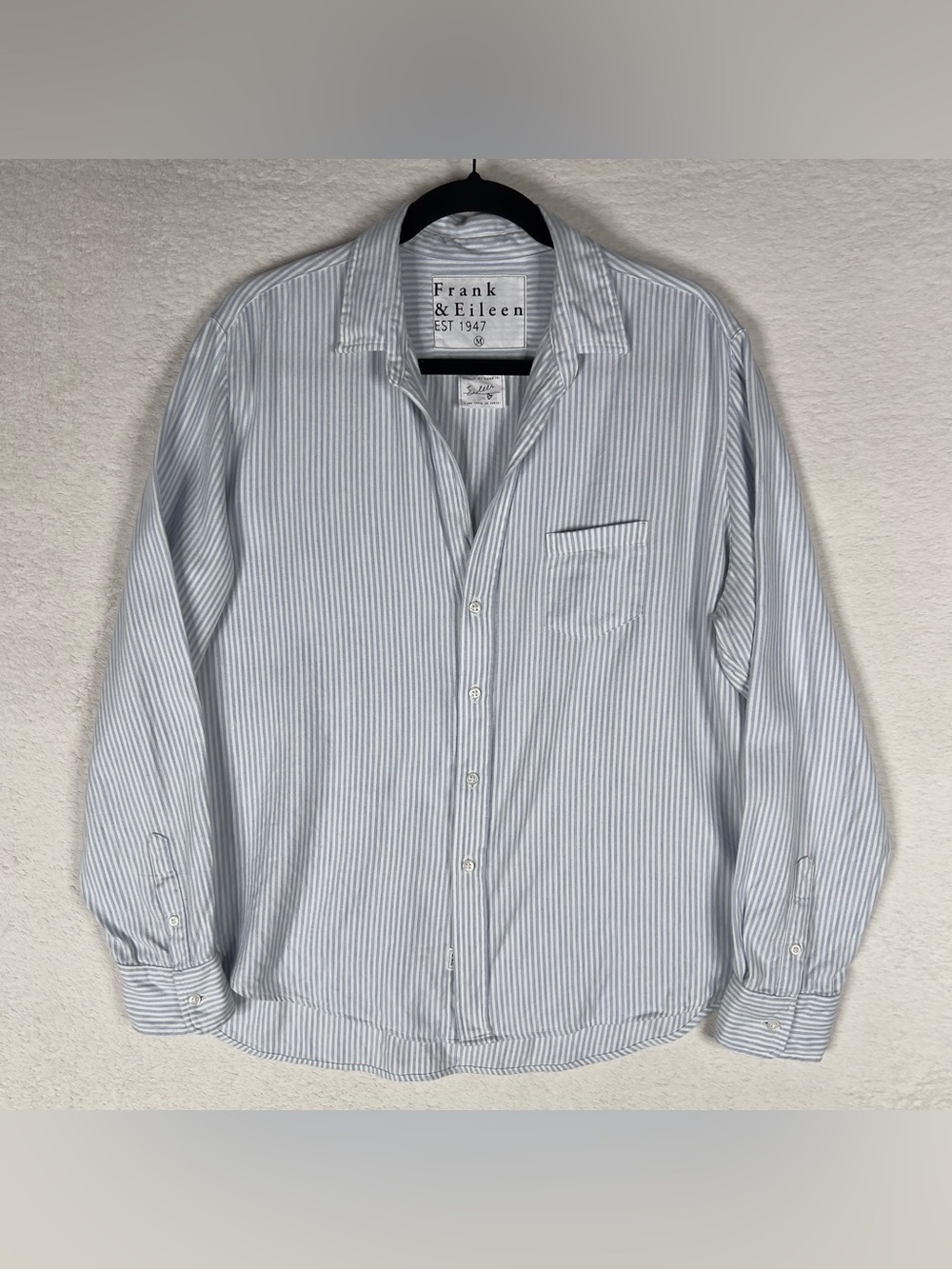 Frank & Eileen Long Sleeve Button Up Eileen Shirt Women Medium White Blue Stripe